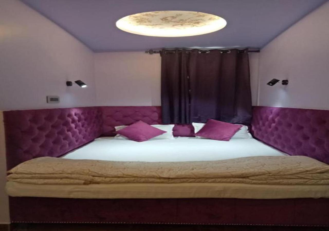 Maya & Restaurant 3* Agra (Uttar Pradesh)